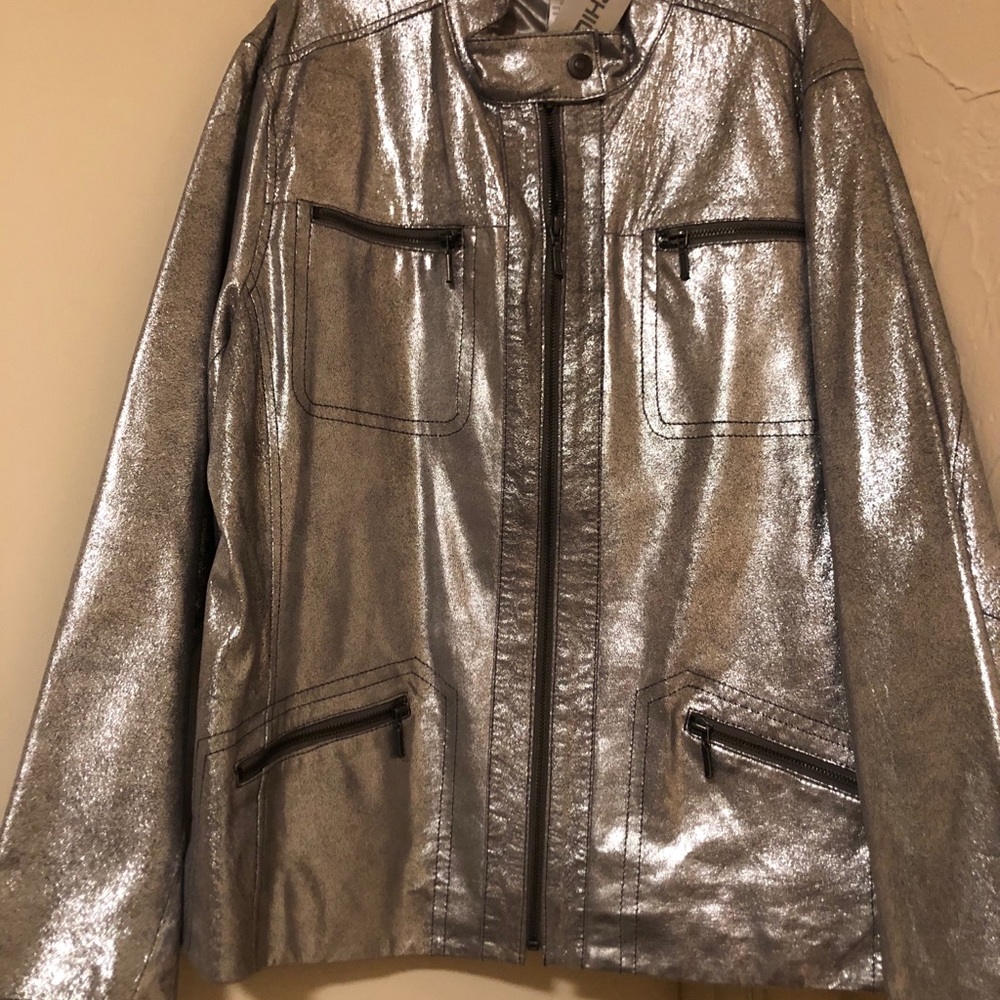 💯 Authentic Chico’s antique silver leather jacket